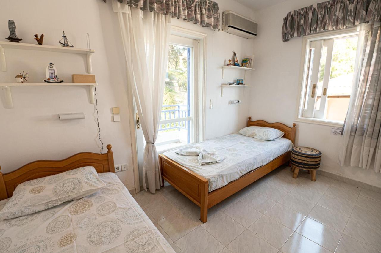 Rigos House At Askeli Beach, Poros Island Villa Poros Town Exterior foto